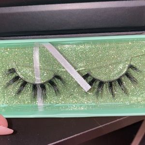 Moxie Lash - Money Lash